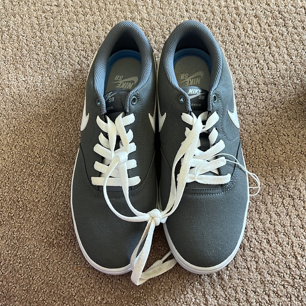 Nike SB Check Solarsoft - size 9M/10W